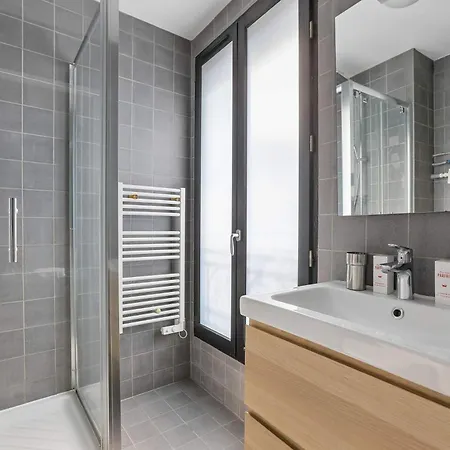 Modern In * Boulogne-Billancourt